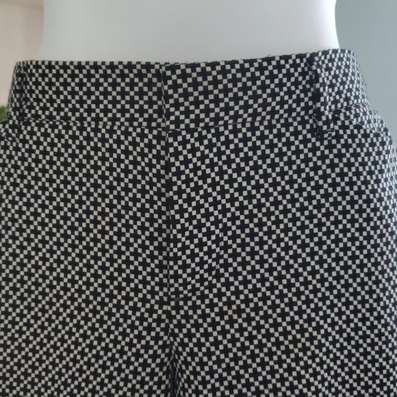 Capris - Picture 2 of 3